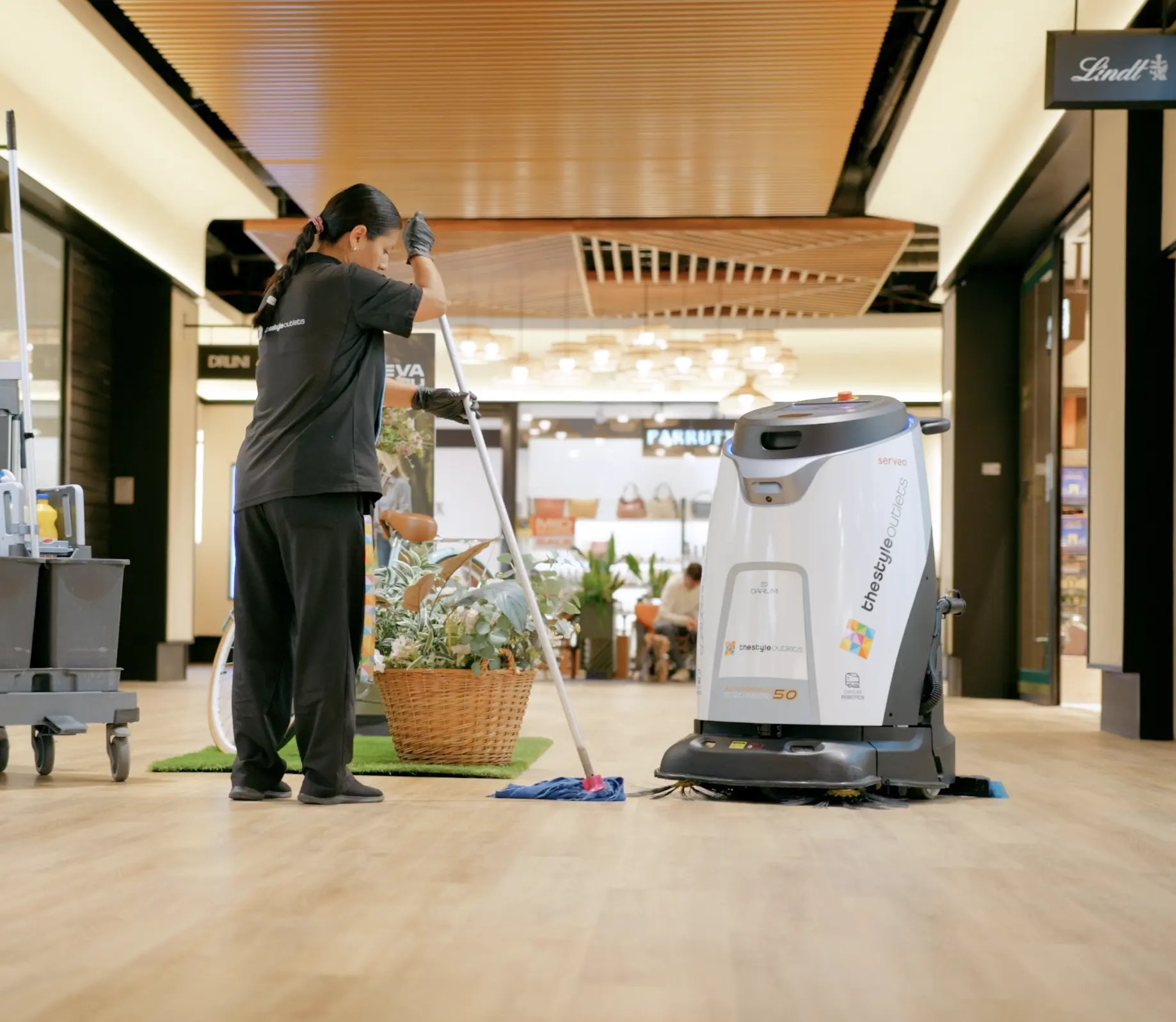 Scrubber 50 cleaning at The Style Outlets Madrid